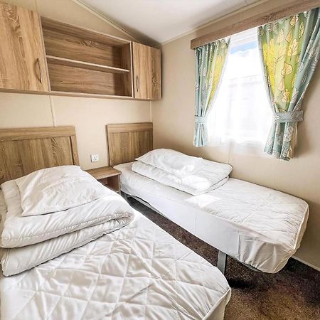 Great Caravan For Hire By The Beach In Norfolk, By Hunstanton Beach Ref 13005L Exterior foto